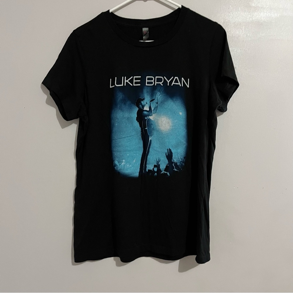 Luke Bryan concert tee women’s size XL